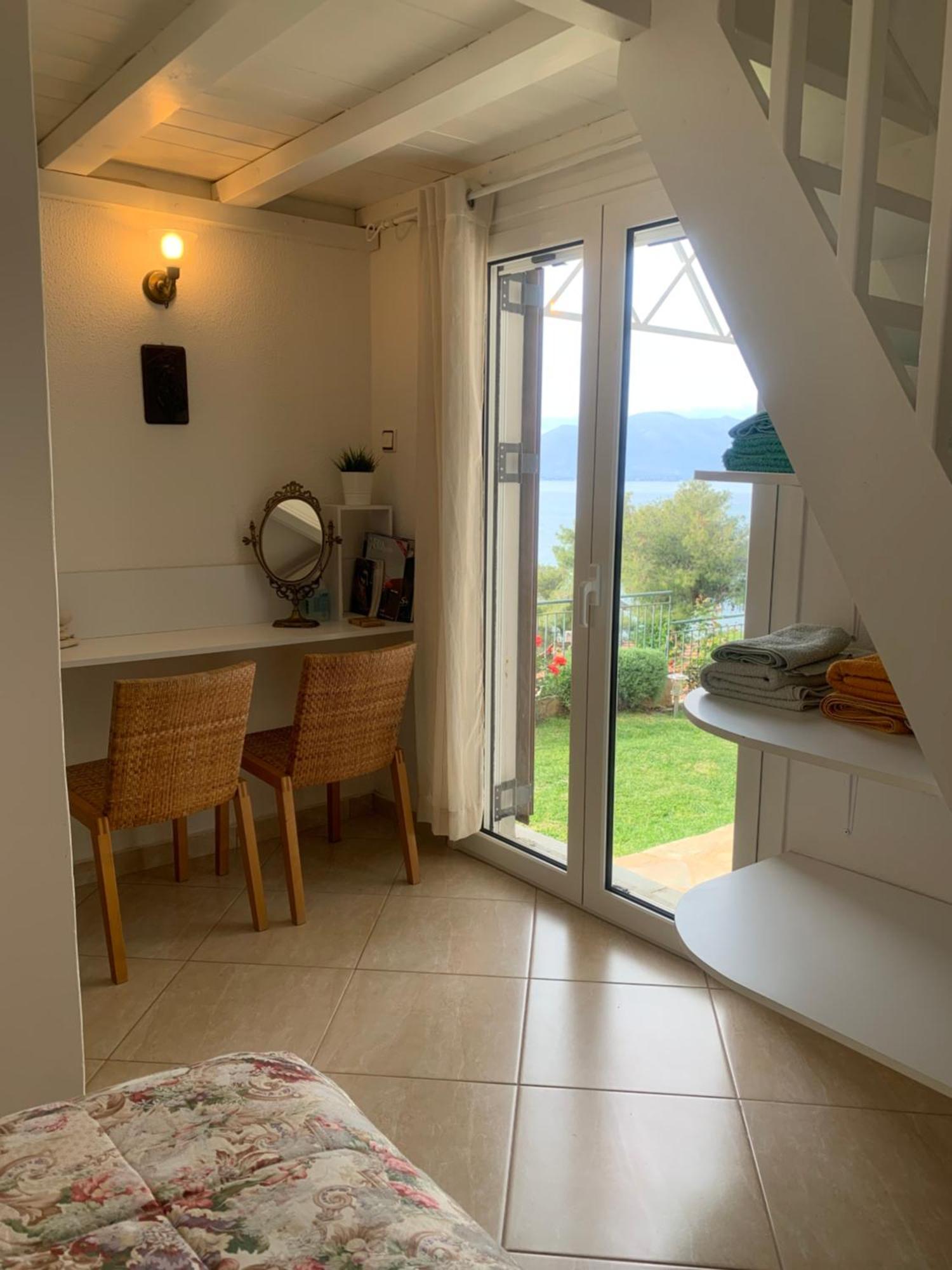 Amfiteatrico Sea View - Kalamos Attiki Apartment Markopoulon Oropou Bagian luar foto